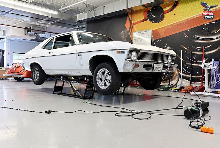 Bạn có thắc mắc Garage sửa xe thay nhớt cho xế yêu thế nào?