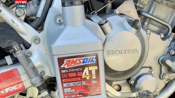 Khám Phá Dầu Nhớt AMSOIL Performance 4T 10w30 (MC3)