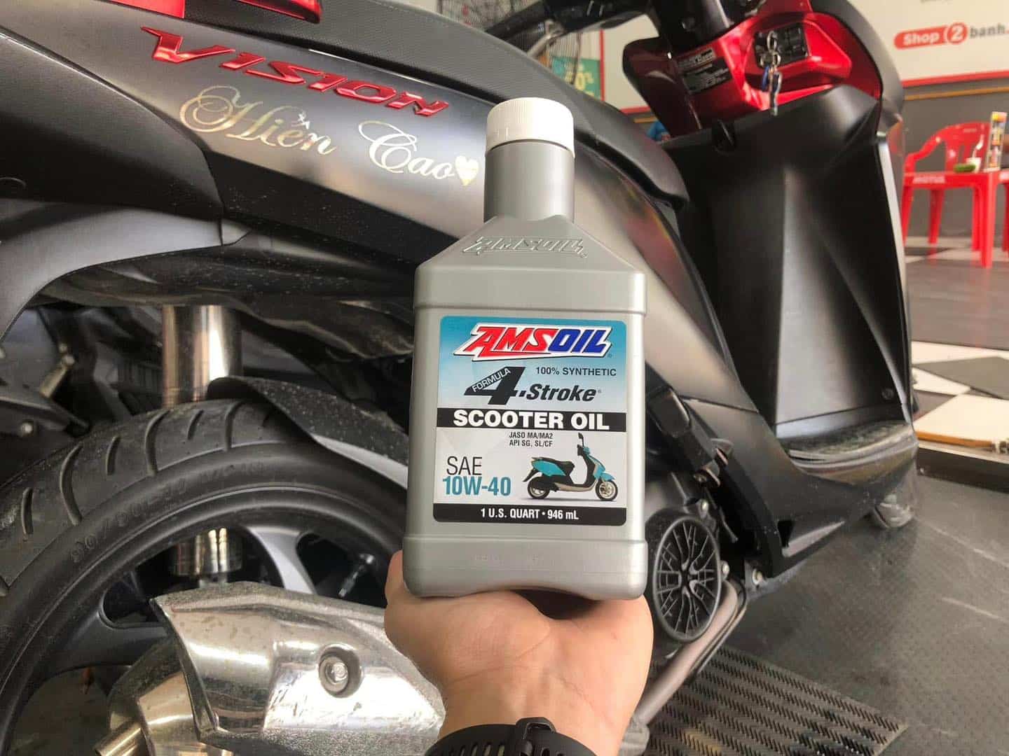 Nhớt Amsoil cho xe tay ga nên lựa chọn loại nào?