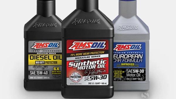 Dầu nhớt Amsoil Synthetic lọt top những loại dầu nhớt xe máy tốt nhất được bình chọn bởi Bestcovery