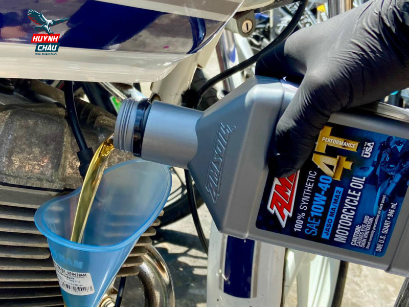 Đánh Giá Nhớt AMSOIL 10w40 Performance