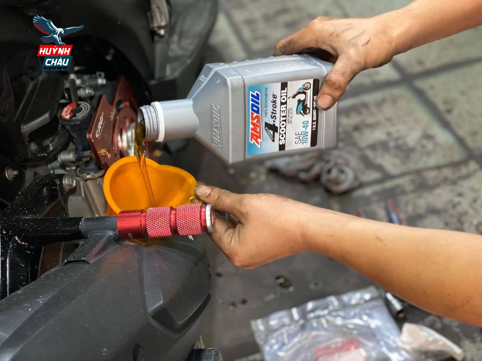 Sự Thật Đằng Sau Việc Nhớt Xe Máy Êm