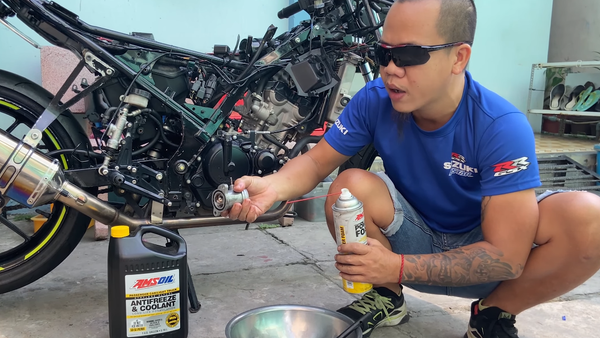 Những vấn đề xe máy gặp phải trong mùa giãn cách ở TP.HCM