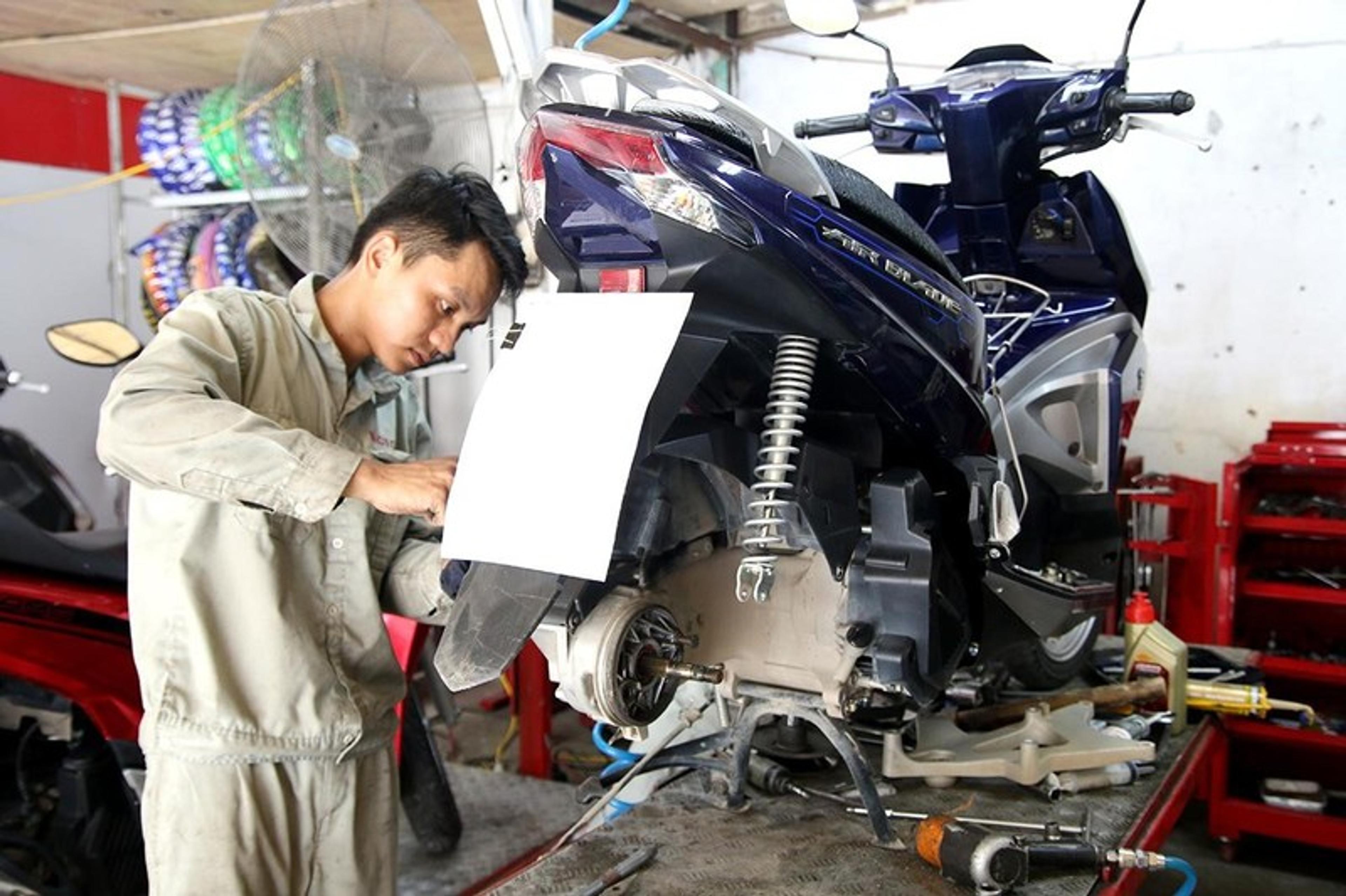 Bạn nên kiểm tra xe khi có dấu hiệu bất thường