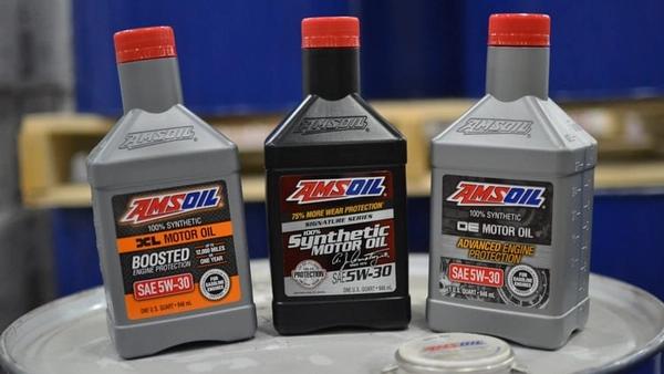 So sánh dầu nhớt Amsoil cho xe ô tô: Amsoil OE khác gì với Amsoil XL?
