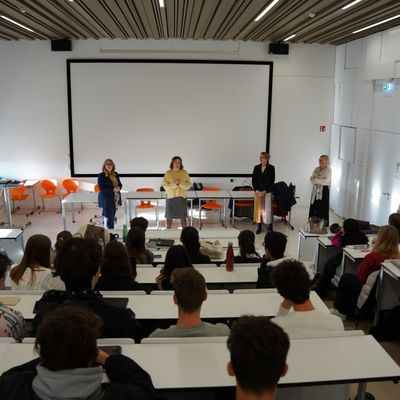 UNESCO - Visite de Mme Lydia Ruprecht à l’Athénée de Luxembourg — photo 5