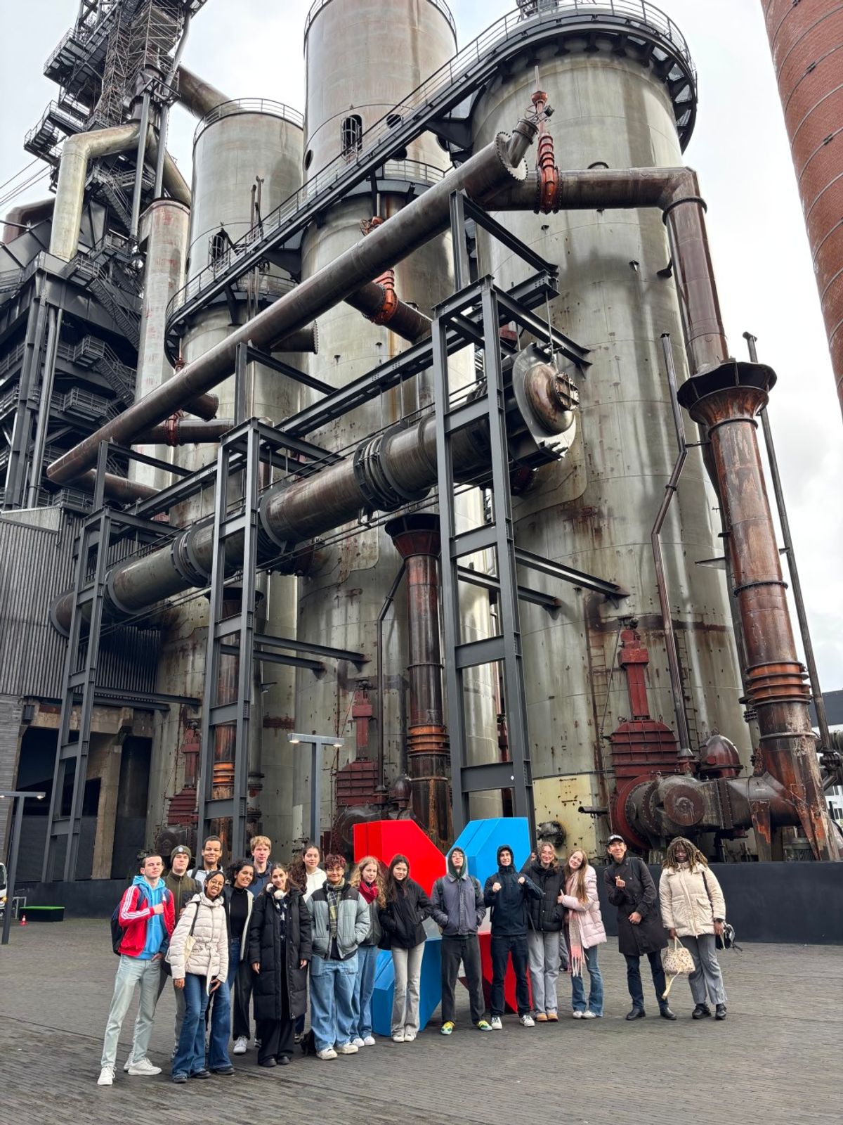THE 1IB AT THE SCIENTEENS LAB IN BELVAL.