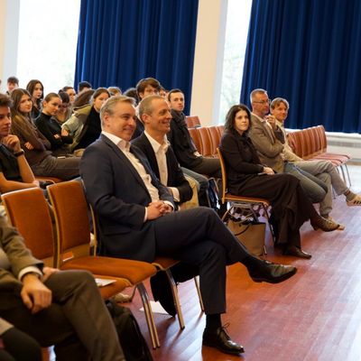 PARTICIPATION DES ÉLÈVES DE NOTRE SECTION R À LA SÉANCE DE DEBRIEFING SUR LES RÉSULTATS DE LA COP30 — photo 2