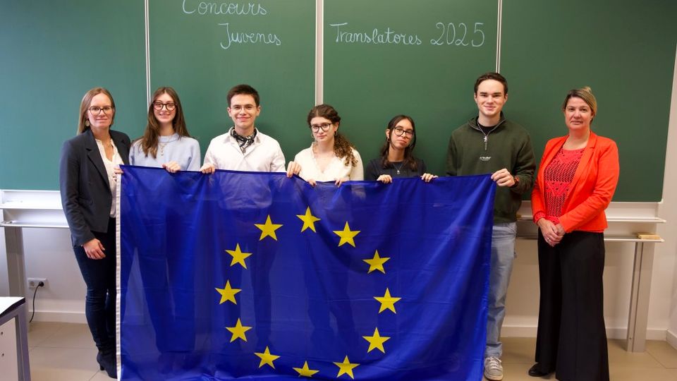 EPAS: JUVENES TRANSLATORES 2025