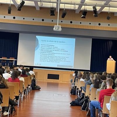 CLASSES DE 7e: ORIENTATION VERS L'ENSEIGNEMENT LATIN; ANGLAIS OU CHINOIS — photo 4