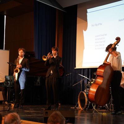 La cérémonie de la remise des diplômes de fin d'études secondaires 2025 — photo 17