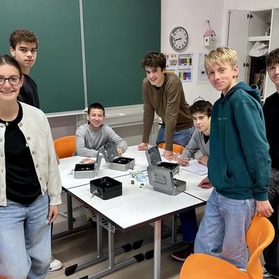 4CLZH1: ATELIERS AVEC D'AUTRES CLASSES - PRÉPARATION DE L'EXPOSITION "10 ANS PROJET DÉVELOPPEMENT" — photo 12
