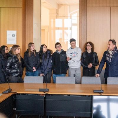 3B1 OP VISITE AM AUSSEMINISTÈRE — photo 3