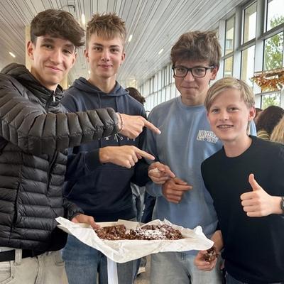 4CLZH1: ATELIERS AVEC D'AUTRES CLASSES - PRÉPARATION DE L'EXPOSITION "10 ANS PROJET DÉVELOPPEMENT" — photo 35