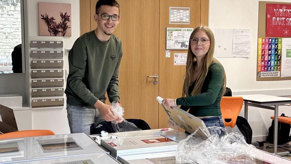 4CLZH1: ATELIERS AVEC D'AUTRES CLASSES - PRÉPARATION DE L'EXPOSITION "10 ANS PROJET DÉVELOPPEMENT"