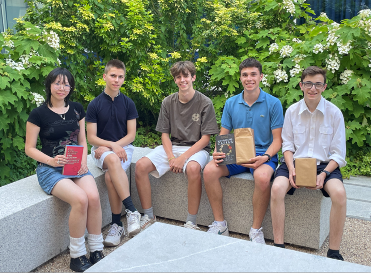 REMISE DES PRIX AUX MEILLEURS LATINISTES ET  AUX HELLÉNISTES DE L'ANNÉE SCOLAIRE 2024-25.