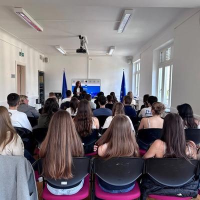 4C4: SORTIE PÉDAGOGIQUE & JOURNÉE DE RÉFLEXIONS SUR LES ENJEUX POLITIQUES AU LUXEMBOURG ET EN EUROPEE — photo 1