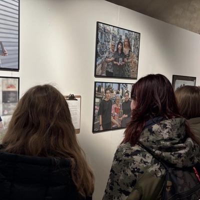 SECTION A: LA 1A EN VISITE À L'EXPOSITION "EL PAREDÓN DE ESPAÑA" — photo 2