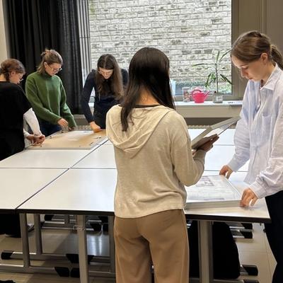 4CLZH1: ATELIERS AVEC D'AUTRES CLASSES - PRÉPARATION DE L'EXPOSITION "10 ANS PROJET DÉVELOPPEMENT" — photo 5