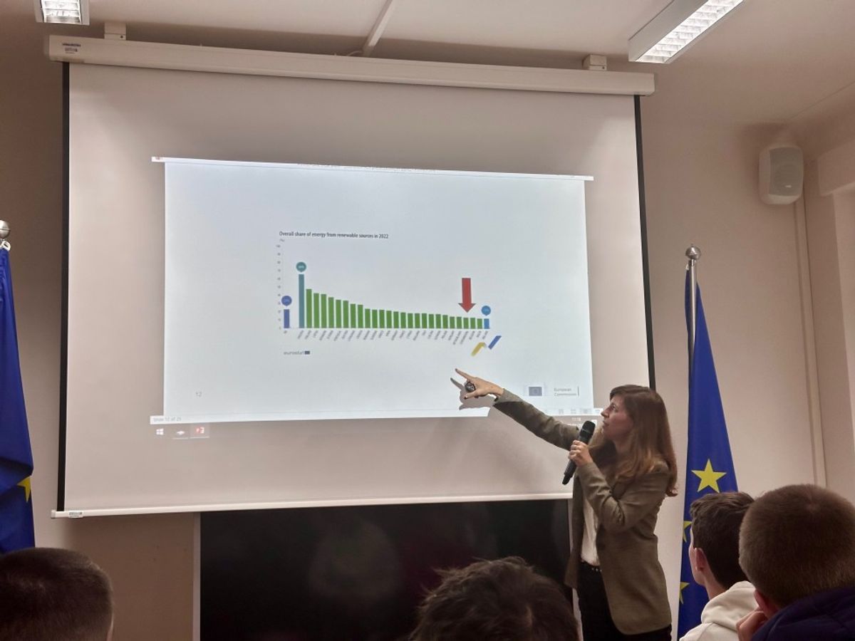 Présentation et échange avec Mme Anne Calteux au Foyer européen