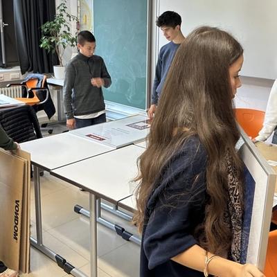 4CLZH1: ATELIERS AVEC D'AUTRES CLASSES - PRÉPARATION DE L'EXPOSITION "10 ANS PROJET DÉVELOPPEMENT" — photo 4