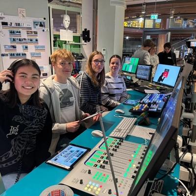 EIS F-SCHÜLER BEIM WDR ZU KÖLN — photo 3