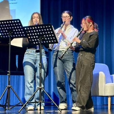 TABLE RONDE dans le cadre de la classe Développement et de la Semaine dédiée à la Journée Internationale de la femme — photo 10