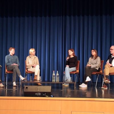4C7: 1erPRIX DU CONCOURS SUR L'ÉDUCATION POLITIQUE — photo 38
