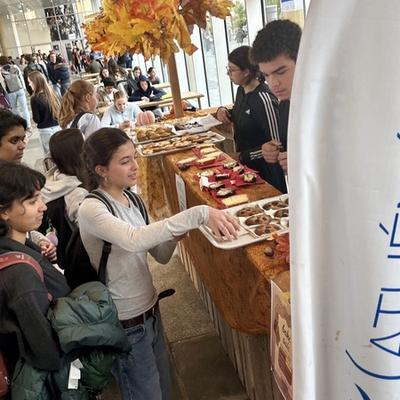 4CLZH1: ATELIERS AVEC D'AUTRES CLASSES - PRÉPARATION DE L'EXPOSITION "10 ANS PROJET DÉVELOPPEMENT" — photo 27