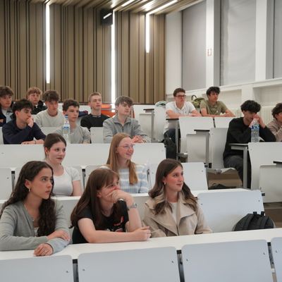 4C7: 1erPRIX DU CONCOURS SUR L'ÉDUCATION POLITIQUE — photo 3