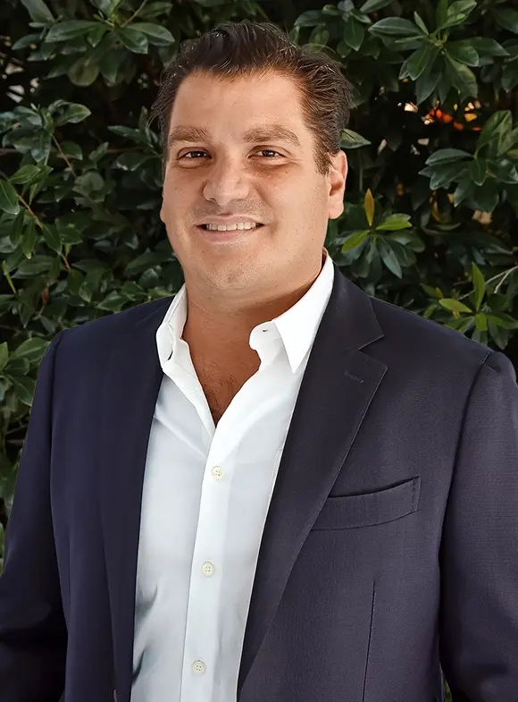 Photo of Andres Isaias, Founder & CEO | Principal Partner