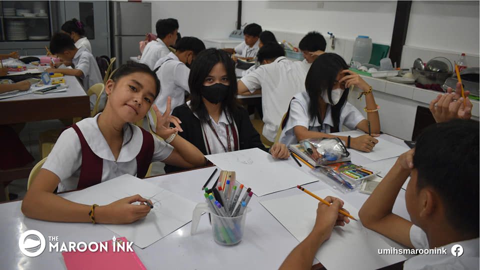 UMIHS NEWS | UMians compete in the poster making and quiz bee competitio...