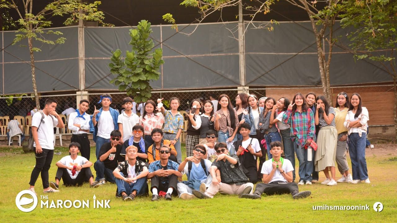 SHIP SAILS AT 90s | Grade 12 Students of UMIHS tied knots during this mo...