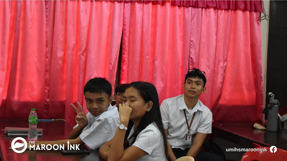 UMIHS NEWS | UMians compete in the poster making and quiz bee competitio...