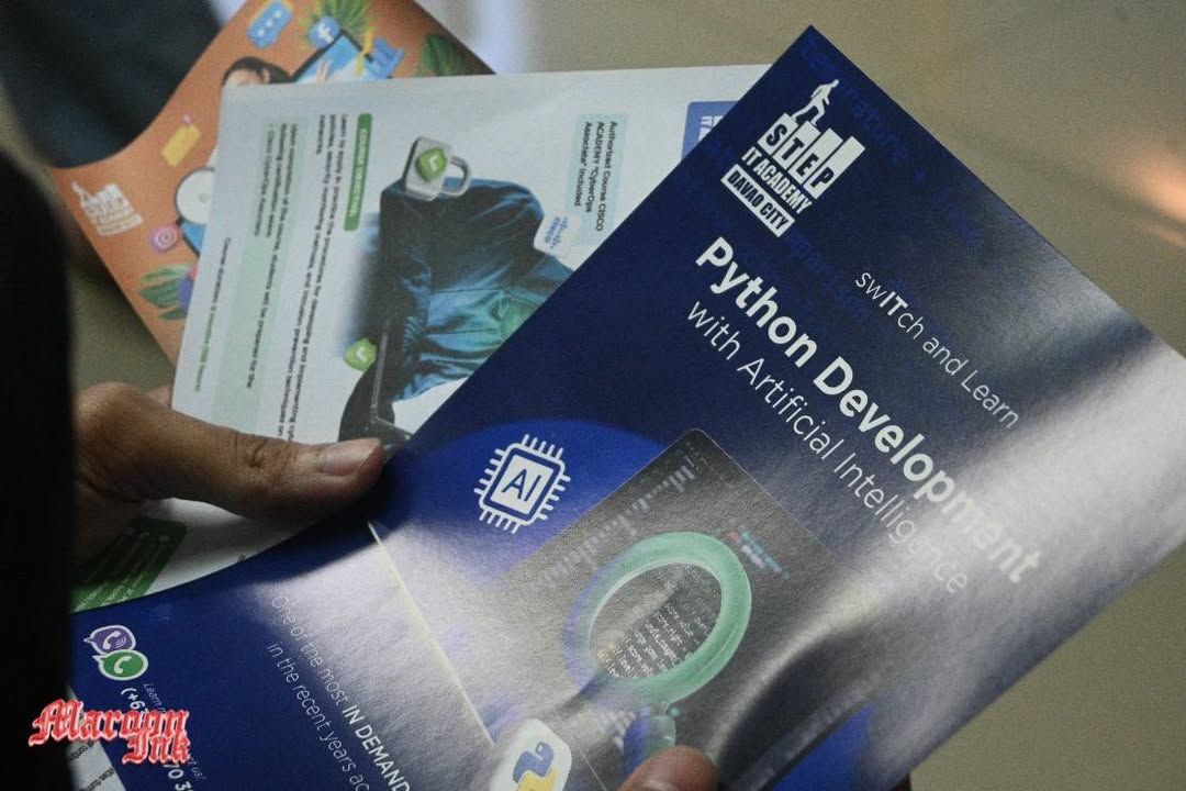 OUTSIDE UM | A Step Into Intellect