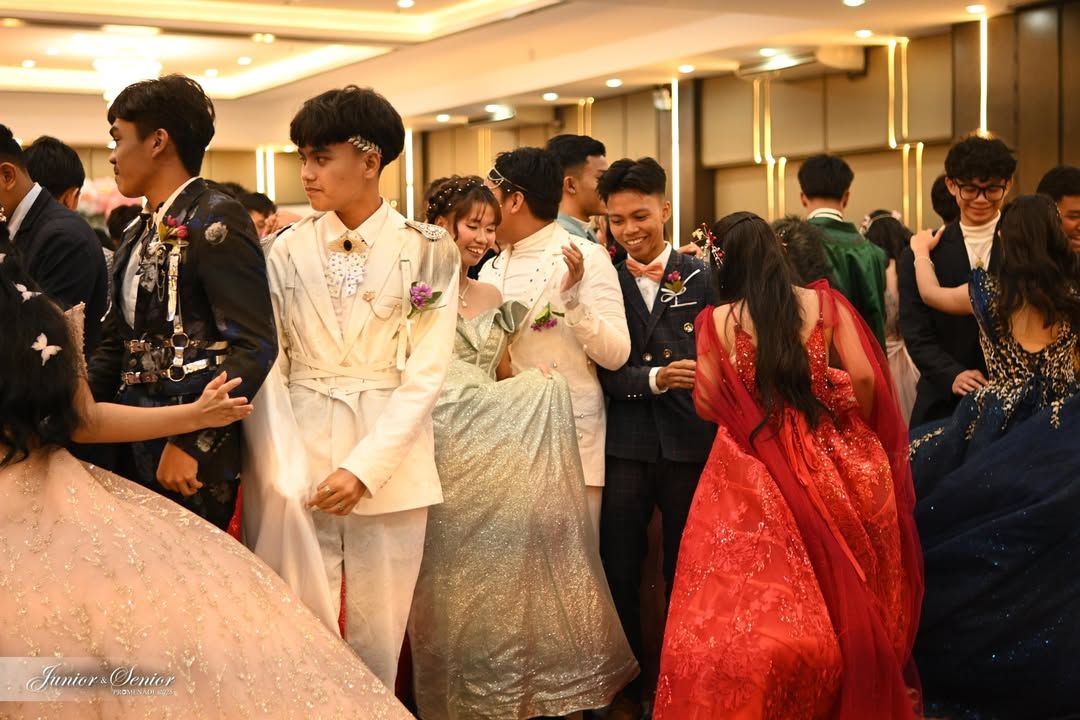 MAGIC UNFOLDS | UMIHS Junior and Senior Promenade 2025 Shines at Apo Vie...