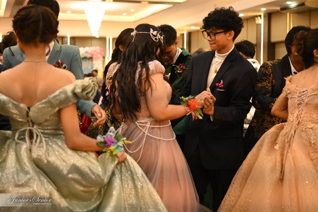 MAGIC UNFOLDS | UMIHS Junior and Senior Promenade 2025 Shines at Apo Vie...