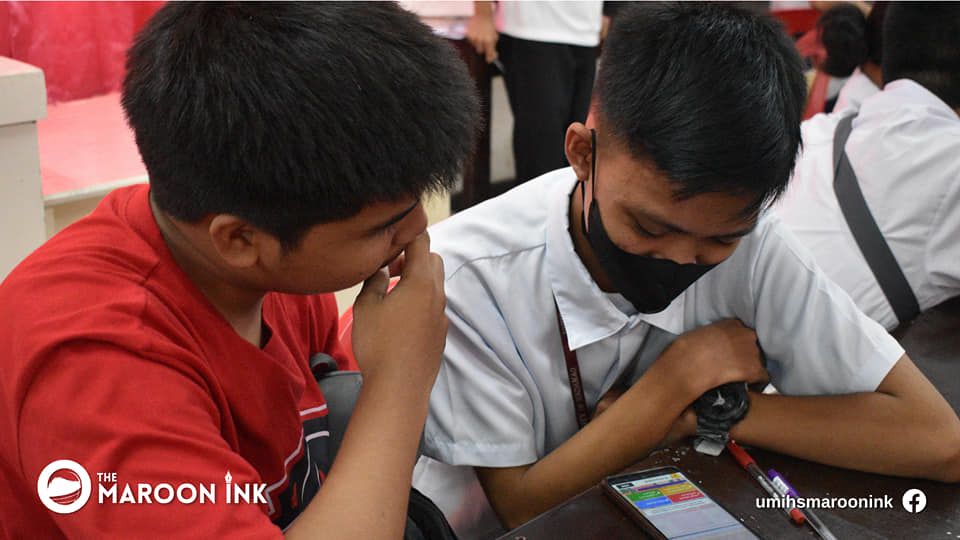 UMIHS NEWS | UMians compete in the poster making and quiz bee competitio...
