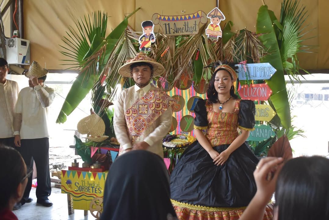 IN PHOTOS ||