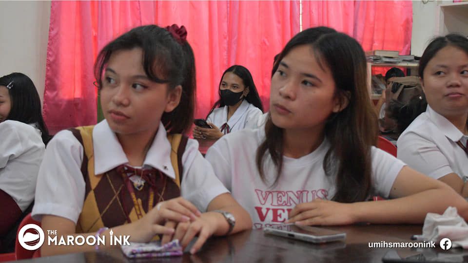 UMIHS NEWS | UMians compete in the poster making and quiz bee competitio...