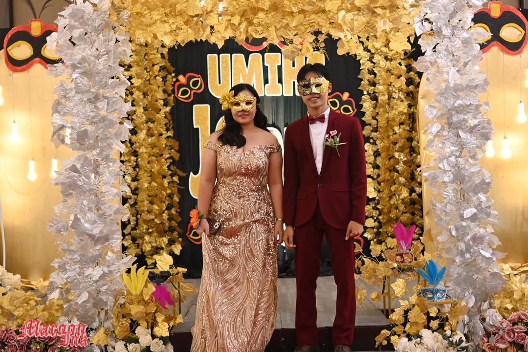 MASKS AND MEMORIES | Junior and Senior Promenade 2026 Shines at Apo View...