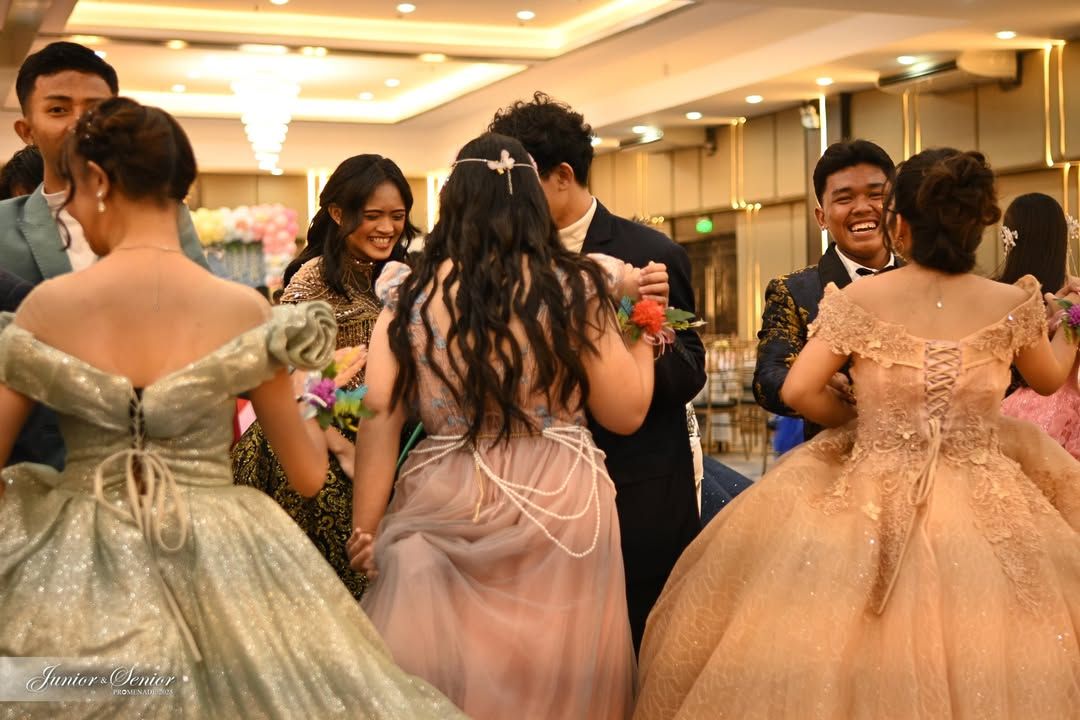 MAGIC UNFOLDS | UMIHS Junior and Senior Promenade 2025 Shines at Apo Vie...