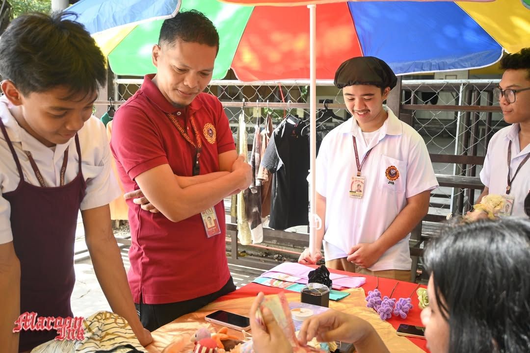 GARAGE SALE | Heads up, 'Ga!