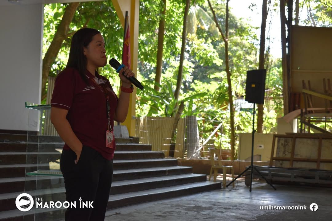 NEWS | Grade 10 and Grade 12 parents meet at the UM Ilang gymnasium on A...