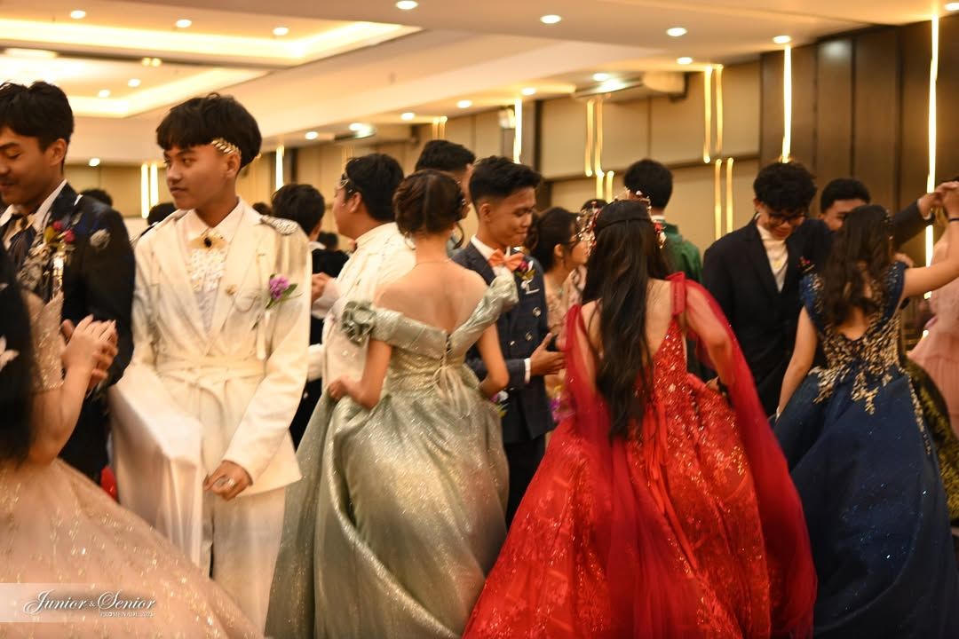 MAGIC UNFOLDS | UMIHS Junior and Senior Promenade 2025 Shines at Apo Vie...