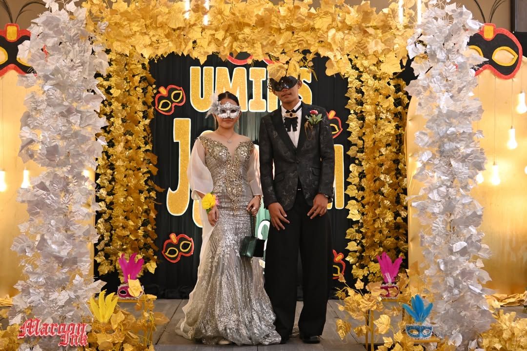 MASKS AND MEMORIES | Junior and Senior Promenade 2026 Shines at Apo View...