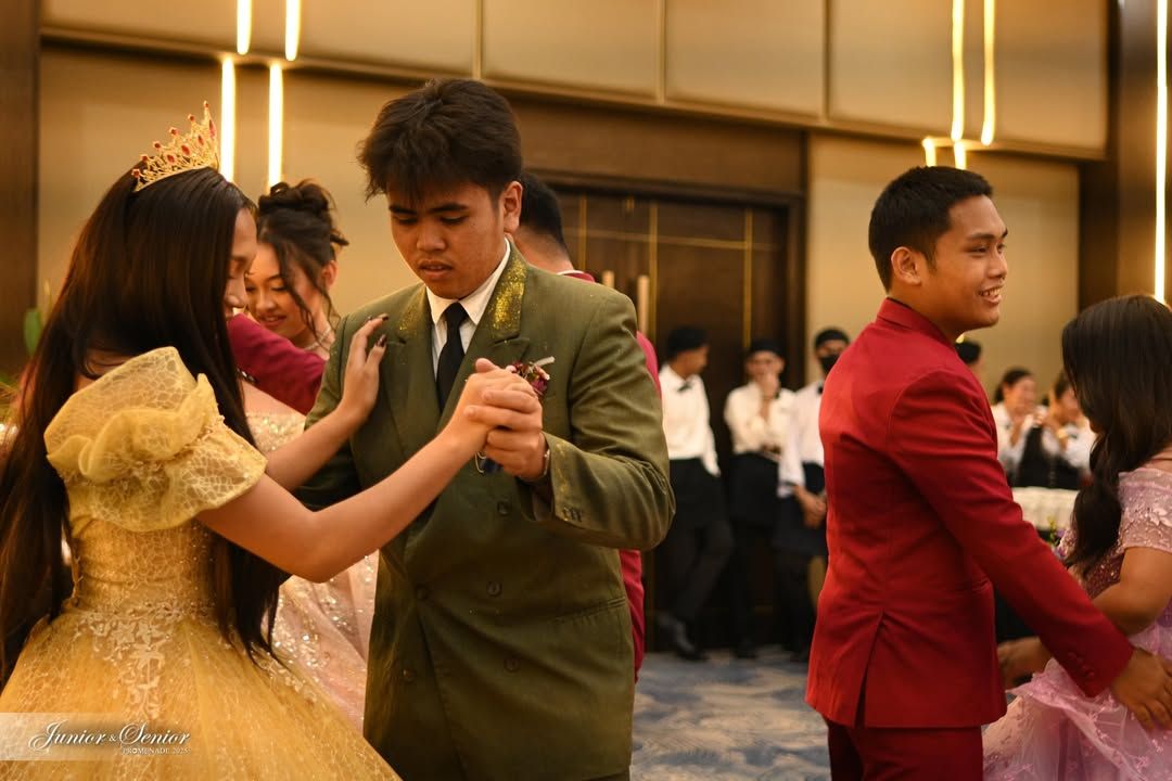 MAGIC UNFOLDS | UMIHS Junior and Senior Promenade 2025 Shines at Apo Vie...