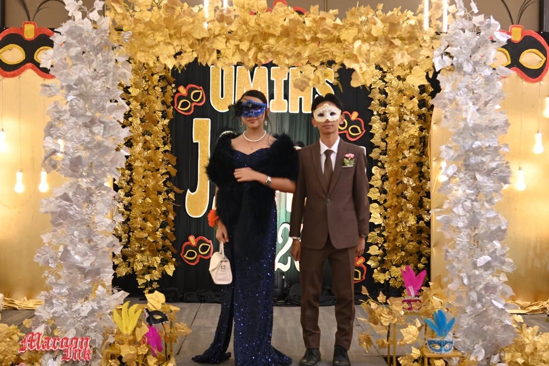 MASKS AND MEMORIES | Junior and Senior Promenade 2026 Shines at Apo View...