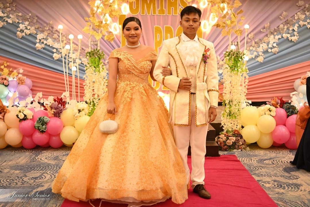MAGIC UNFOLDS | UMIHS Junior and Senior Promenade 2025 Shines at Apo Vie...