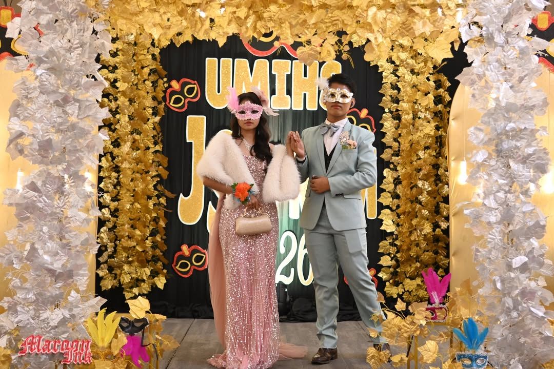 MASKS AND MEMORIES | Junior and Senior Promenade 2026 Shines at Apo View...